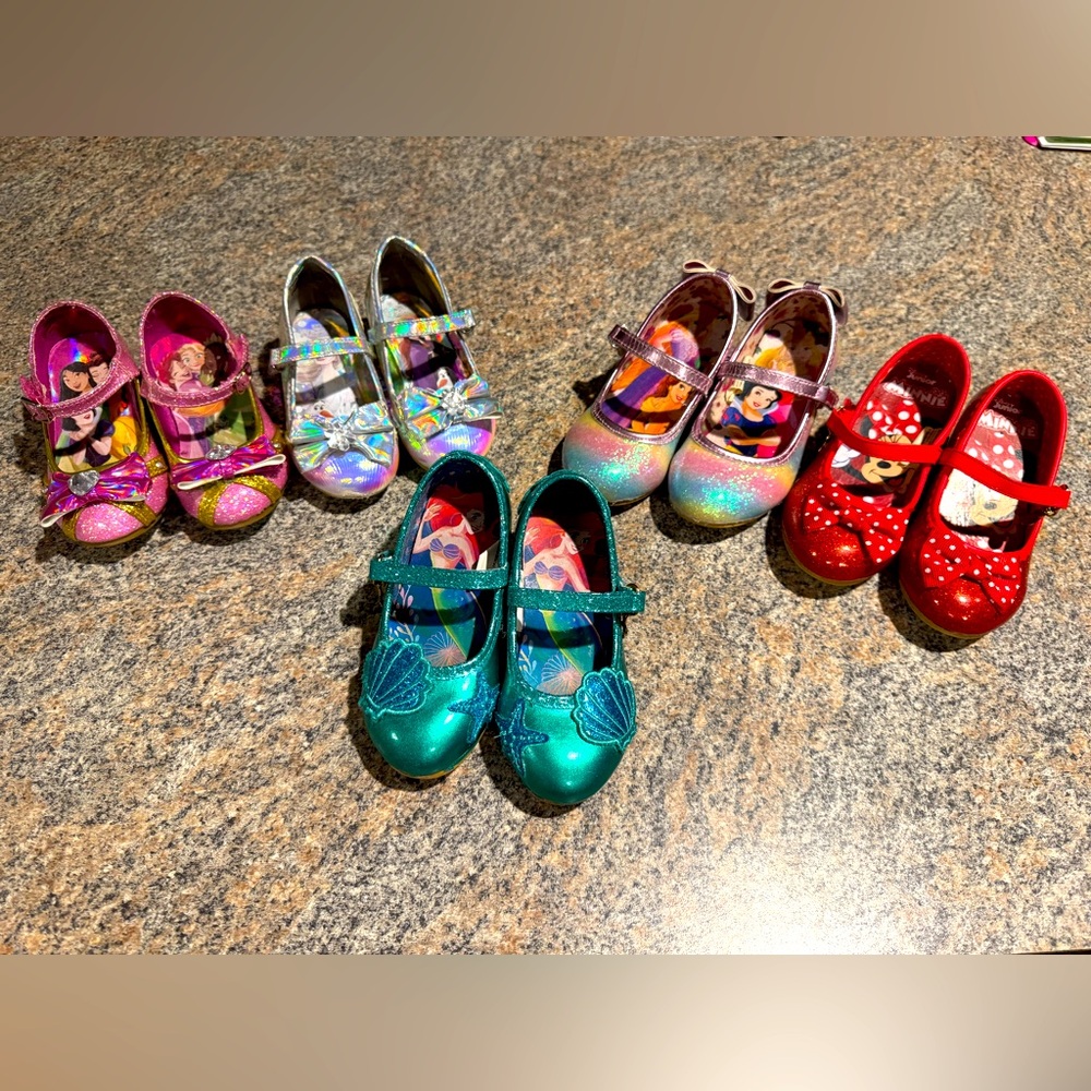 Lot of toddler girls Disney princess dress/play shoes
